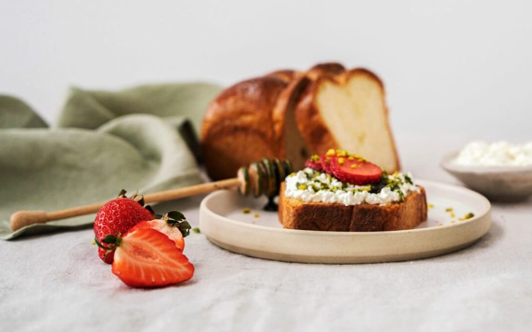 Mézes-ricottás pirítós matchával